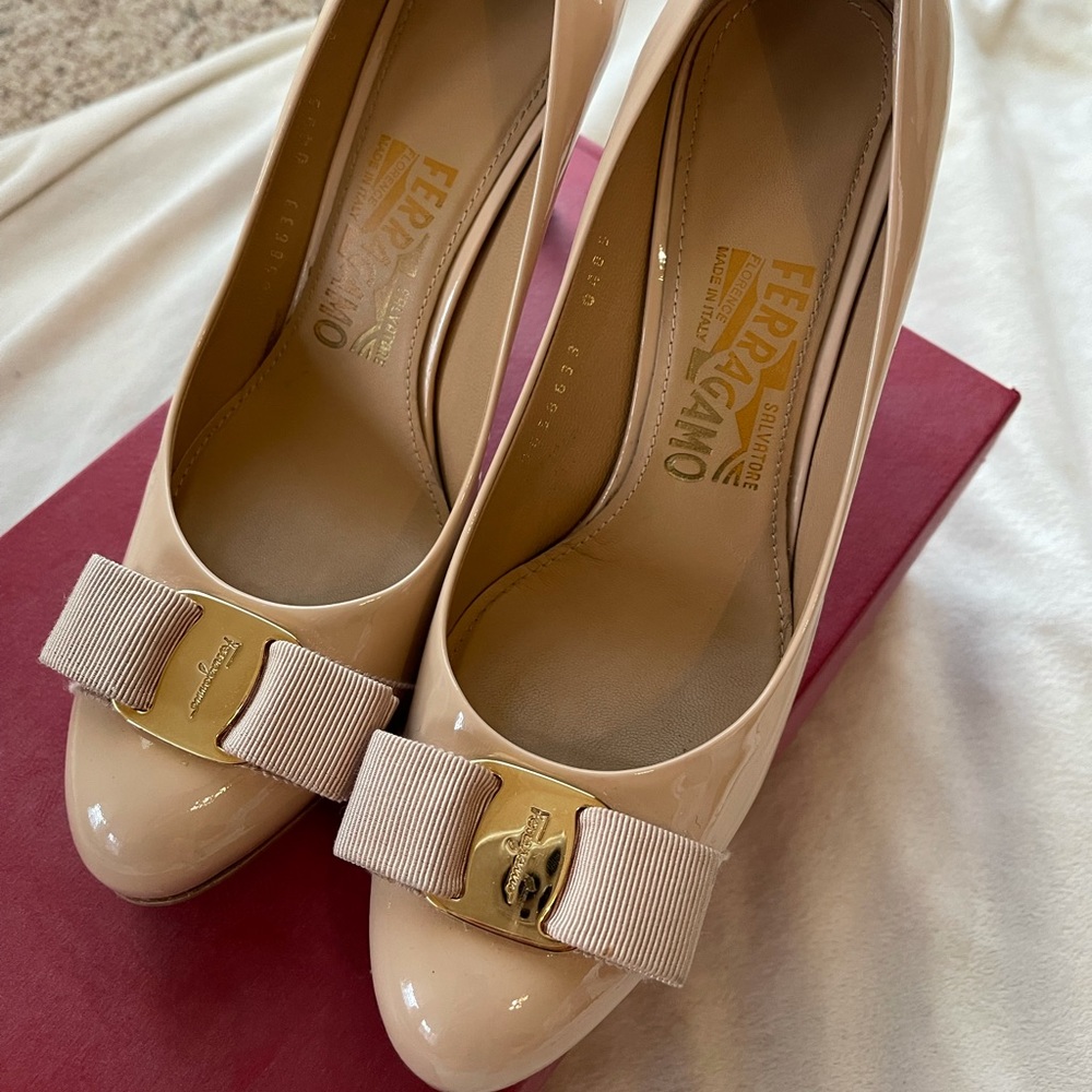 Salvatore Ferragamo Pumps